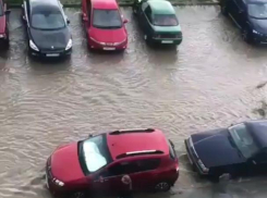 В Крымске из-за сильного дождя подтопило 12 придомовых территорий