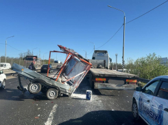 В ДТП на Восточном обходе дорогу залило белой краской