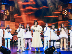 Незрячие и слабовидящие дети Кубани могут спеть на одной сцене с Дианой Гурцкой