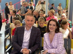 Депутат Андрей Анашкин вместе с супругой поздравили многодетные семьи с Международным днём защиты детей