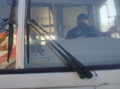 Водитель автобуса в Краснодаре уволен из-за скандала с курением в салоне