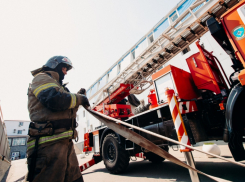 В Краснодаре 34 человека эвакуировали во время пожара в многоэтажке