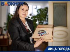 Белый дом и мировые бренды: краснодарка собрала коллекцию сахара и попала в Книгу рекордов Гиннеса