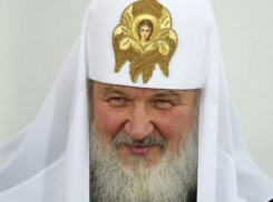 Патриарх Кирилл подписал петицию о запрете абортов