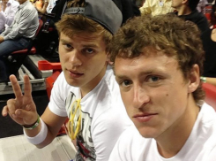  Полузащитник «Краснодара» Мамаев и нападающий «Зенита» Кокорин записали пародию на песню «Ленинграда» 