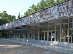 В Сочи откроют памятники Ивану Шмелеву и Алисе Дебольской