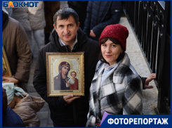 Сотни краснодарцев объединил крестный ход в честь Казанской иконы Божией Матери 