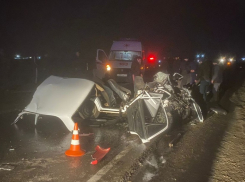 Трое мужчин погибли в столкновении легковушки и грузовика на трассе «Майкоп - Адыгейск»