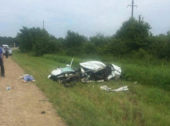 18-летний водитель без стажа разбился в лобовом ДТП с МАНом на Кубани