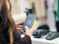 Россияне стали больше тратить на восстановленные смартфоны