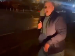 В Краснодаре пьяный водитель «Мерседеса» сбил охранника и вылетел в кювет