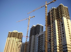 С подъемного крана в Краснодаре сорвался груз: сильно пострадал рабочий 