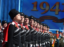 Свыше сотни казаков примут участие в московском параде Победы