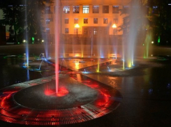  Сочинский фонтан лишил девственности пьяную 18-летнюю студентку 