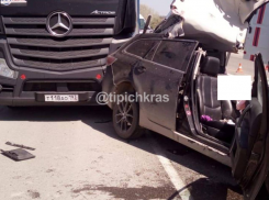 В ДТП с рейсовым автобусом на Кубани погиб мужчина 