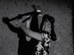 Убийство на курорте: женщина зарубила топором любовника