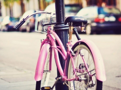 В Сочи поймали вора на розовом велосипеде 
