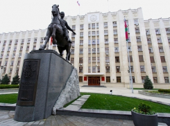 На Кубани чиновники сэкономили на больницах и школах