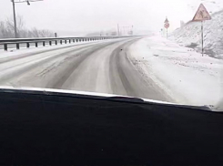Из-за снега стало опаснее: как обстоят дела на автодорогах Кубани 