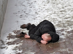 Два жителя Кубани проломили голову собутыльнику в парке