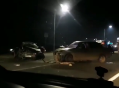  Беременная женщина пострадала в лобовом столкновении под Белореченском 