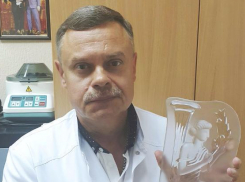 Краснодарский врач пожертвовал свою госпремию девочке с онкологией