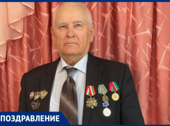 Андрей Анашкин поздравил мужчин своих округов с наступающим 23 февраля