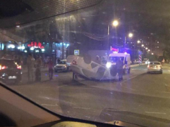 Авария с такси-«перевертышем» произошла в Краснодаре 