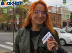 «Нормис», «бэсти» и «рофл»: краснодарцы попытались объяснить значение подросткового сленга