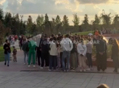 За малым не дошло до драки: столпотворение устроили посетители парка Галицкого возле новой локации 