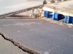 В Краснодарском крае обвалился мост на федеральной трассе «Кавказ»