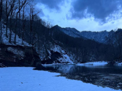 В Краснодарском крае предупредили об угрозе схода лавин в праздничные выходные 