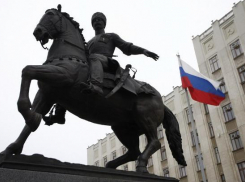 На Кубани объявили дополнительный выходной на майские праздники 