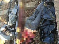 Пытавшегося сбежать заключенного разорвало пополам под поездом в Сочи