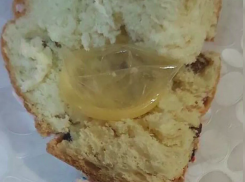 Найденный юным краснодарцем презерватив в куличике объяснили в «Магните»