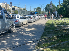 Краснодарцы штурмуют АЗС в поисках топлива 