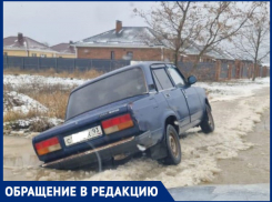 В посёлке под Краснодаром утонули в лужах улицы и машины