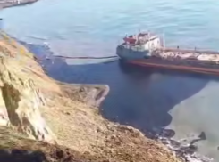 Новый выброс нефтепродуктов обнаружен в Краснодарском крае  