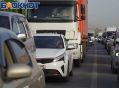 На трассе М-4 «Дон» в Краснодаре застряли автомобилисты 