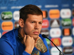 СМИ выяснили, сколько миллионов может зарабатывать капитан «Краснодара» Смолов в Москве