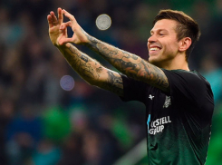  Экс-депутат ГД, обманувший нападающего «Краснодара» Смолова, вернул ему 200 млн рублей 