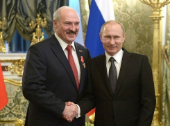 Путин и Лукашенко обменялись в Сочи подарками со смыслом