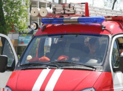 На Кубани при пожаре в бытовом вагончике погибли два человека 