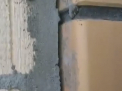 «Стены шатаются от ветра»: дольщики показали качество строительства в Краснодарском крае