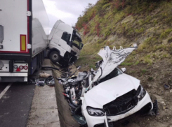 Семья с двумя маленькими детьми погибла в ДТП в Краснодарском крае 