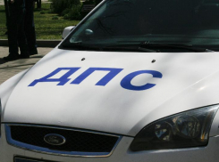 В Краснодаре произошло ДТП с грузовиком и такси