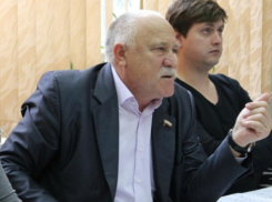 Хороший пример для молодежи и плохой – для сына: работа депутата Гордумы Краснодара Юрина