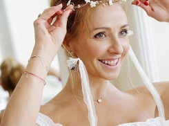 Навка и Песков пригласили на свадьбу Путина