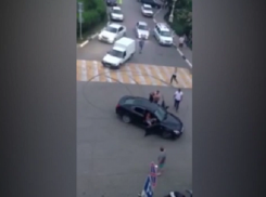 В Архипо-Осиповке водитель «Пирожка» наказал «Лексус» за наглый дрифт 