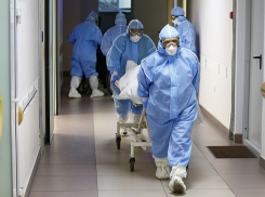За сутки на Кубани коронавирусом заболели 737 взрослых и 103 ребенка